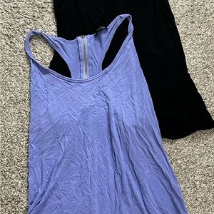 Bundle of 4 women’s tanks